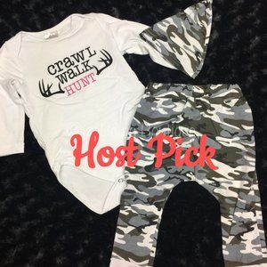 💗HOST PICK💗Camo 3 pc Set w/ "Crawl Walk Hunt"  604624  NWT Boutique